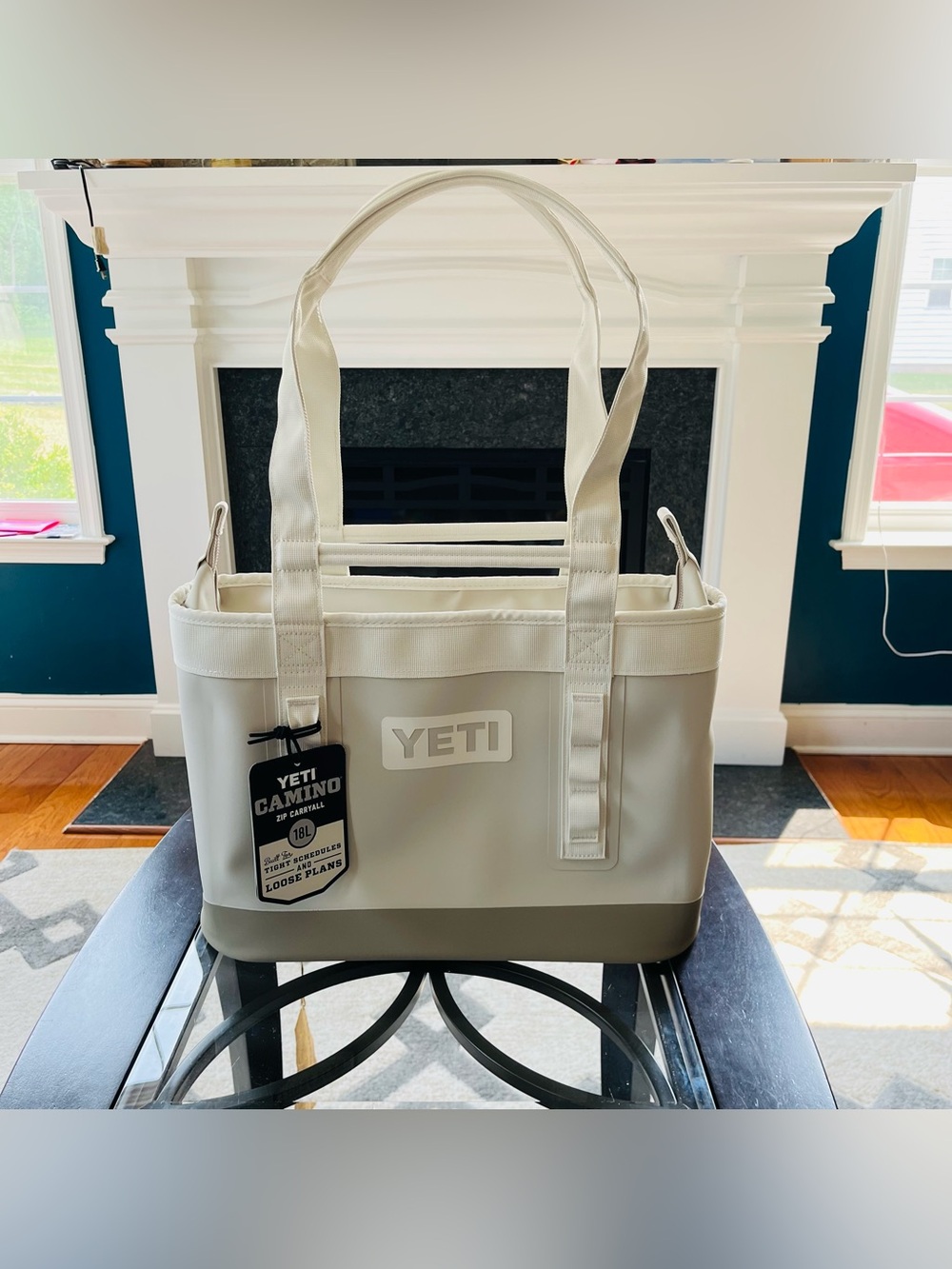YETI Camino Zip CarryAll 18L Tote Bag Color Cape Taupe - Picture 7 of 9